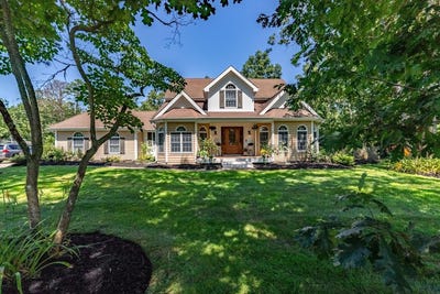 /international/us/35-victoria-ln-ocean-view-nj-110101142876/
