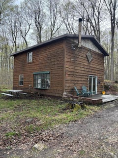 /international/us/201-cannon-corners-road-mooers-forks-ny-110107878147/