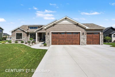 /international/us/8836-copper-court-freeland-mi-110108804704/