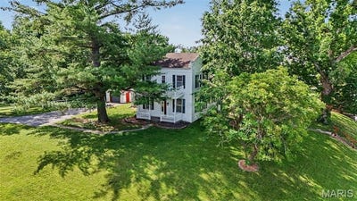 /international/us/200-orchard-street-new-haven-mo-110108399747/