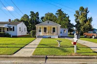 /international/us/614-w-10th-street-washington-nc-110120157449/