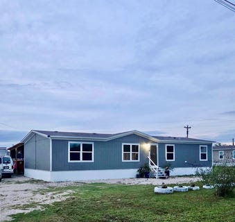 /international/us/128-ciervo-st-cedar-creek-tx-110108239979/