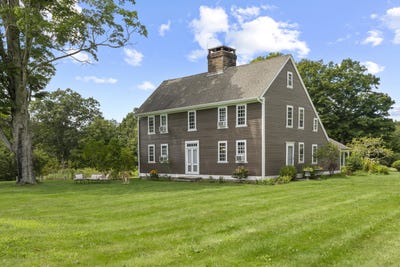 /international/us/90-duck-hole-road-guilford-ct-110106271900/