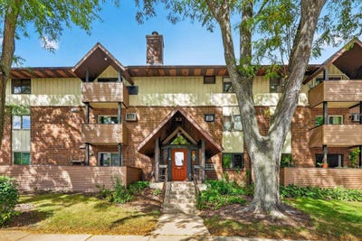 /international/us/14-maple-wood-lane-madison-wi-110110328186/
