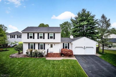 /international/us/610-van-liew-ct-hillsborough-twp-nj-110107892832/