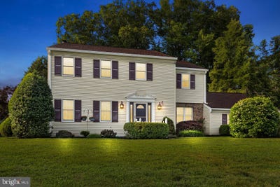 /international/us/111-briarwood-drive-holland-pa-110100864686/