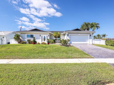 /international/us/84-gulfport-court-marco-island-fl-110103990014/