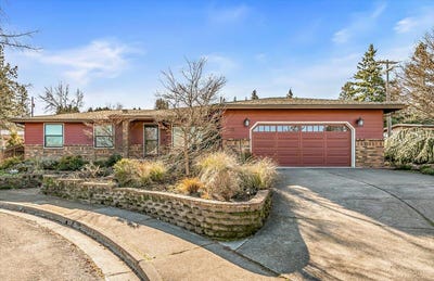 /international/us/780-oakway-circle-ashland-or-110106034942/