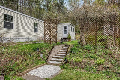 /international/us/110-north-road-richmond-vt-110107993621/