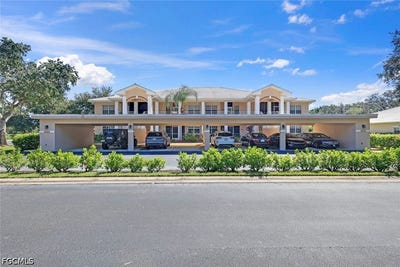 /international/us/14211-patty-berg-drive-fort-myers-fl-110120617536/