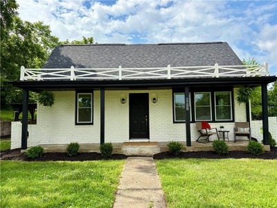 /international/us/1106-college-hill-street-pleasant-hill-mo-110108538246/
