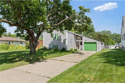 /international/us/1227-9th-avenue-s-south-saint-paul-mn-110100467350/