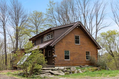 /international/us/1899-rousseau-road-royalton-vt-110108061438/