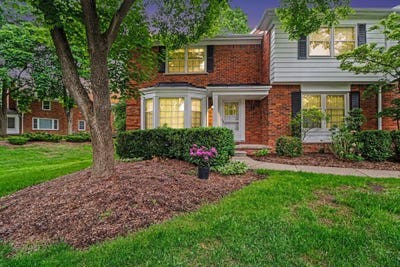 /international/us/7-barbour-lane-bloomfield-hills-mi-110108280408/