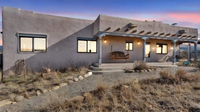 /international/us/60-camino-de-golondrina-ranchos-de-taos-nm-110106175119/