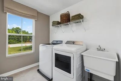 /international/us/lot-203-valor-lane-martinsburg-wv-110101261817/