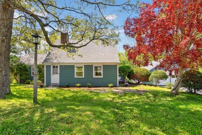 /international/us/23-nickerson-road-orleans-ma-110108197196/