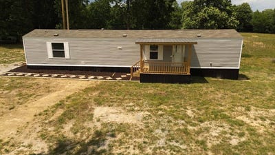 /international/us/611-cumberland-city-rd-albany-ky-110108338643/