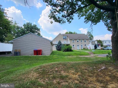 /international/us/70-lawn-avenue-souderton-pa-110101268911/