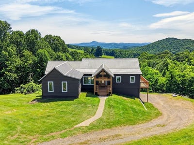 /international/us/184-thistle-trail-hillsville-va-110108738432/