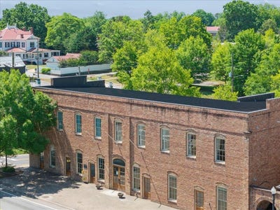 /international/us/w-washington-street-madison-ga-110108500081/
