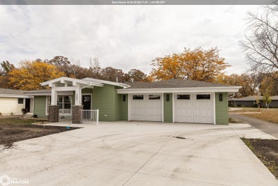 /international/us/203-glen-oaks-drive-clear-lake-ia-110095002547/