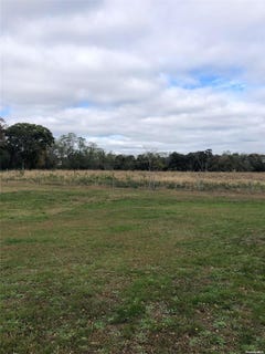 /international/us/62-b-belleview-avenue-center-moriches-ny-110096104691/?lang=en