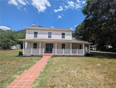 /international/us/22077-main-street-courtland-va-110120112952/