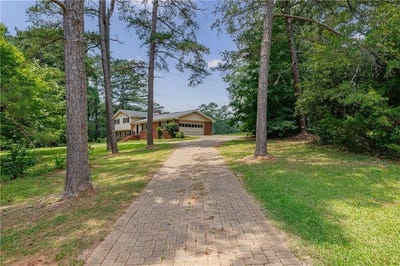 /international/us/115-brookshire-drive-fayetteville-ga-110109242791/