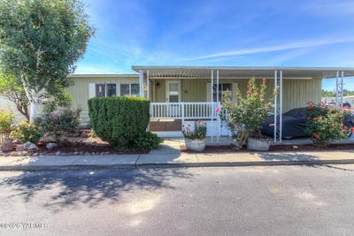 /international/us/325-s-5th-st-sunnyside-wa-110108239292/