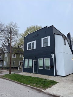 /international/us/667-w-park-avenue-barberton-oh-110107029587/