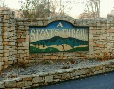 /international/us/8-cobblestone-st-albans-wv-110075525644/