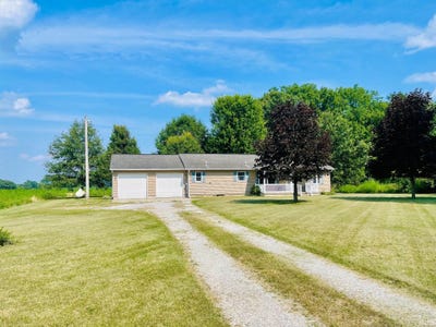 /international/us/65918-maple-road-lakeville-in-110100838755/