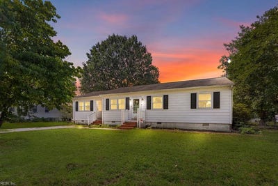 /international/us/3248-providence-road-hayes-va-110108875433/