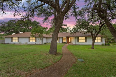 /international/us/153-eagle-canyon-drive-china-spring-tx-110107402392/