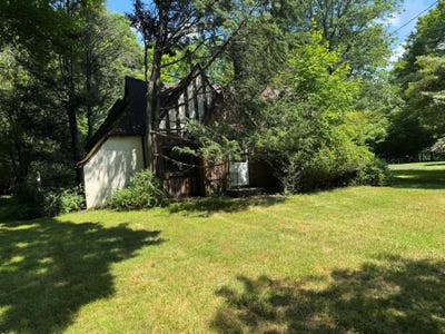 /international/us/268-cherry-lane-suffern-ny-110098908881/