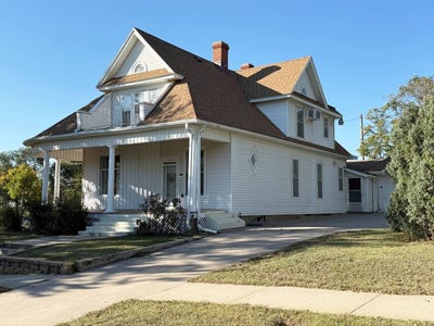 /international/us/501-e-main-st-norton-ks-110103075894/