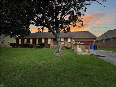 /international/us/2514-rock-creek-drive-chesapeake-va-110101055032/