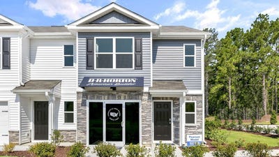 /international/us/601-wilder-bloom-path-aberdeen-nc-110100533430/