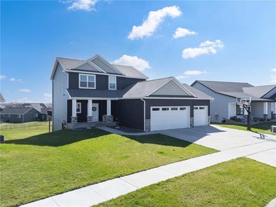 /international/us/855-towne-drive-ne-byron-mn-110106766349/