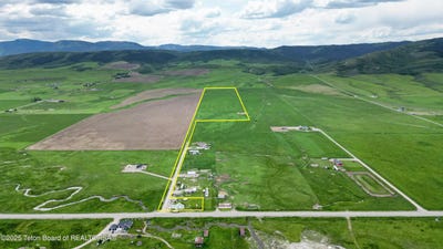 /international/us/2360-hwy-238-auburn-wy-110100075055/