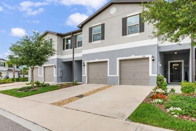 /international/us/2561-charlan-court-holiday-fl-110107229094/