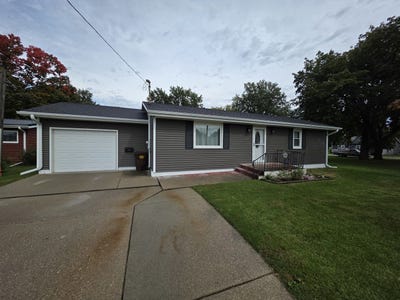 /international/us/322-woodlawn-drive-prophetstown-il-110120452006/