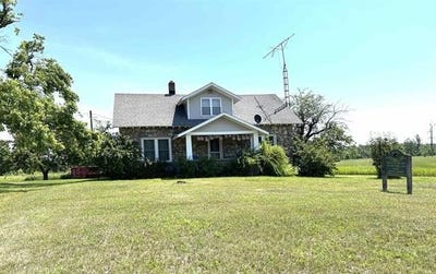 /international/us/6851-m-32-briley-twp-mi-110100893388/