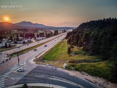 /international/us/19569-e-highway-24-woodland-park-co-110108031783/