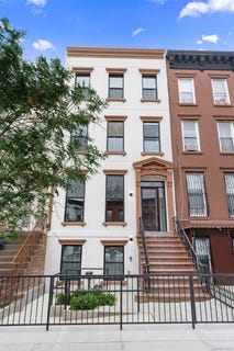 /international/us/256-putnam-avenue-brooklyn-ny-110105394136/