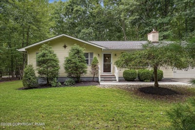 /international/us/149-pine-hollow-road-saylorsburg-pa-110110219472/