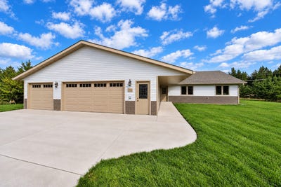 /international/us/11946-joneswood-circle-baxter-mn-110110343447/