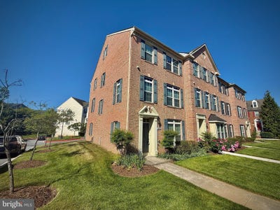 /international/us/9407-aston-village-ellicott-city-md-110108663581/