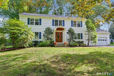 /international/us/100-holiday-road-fairfield-ct-110120558849/